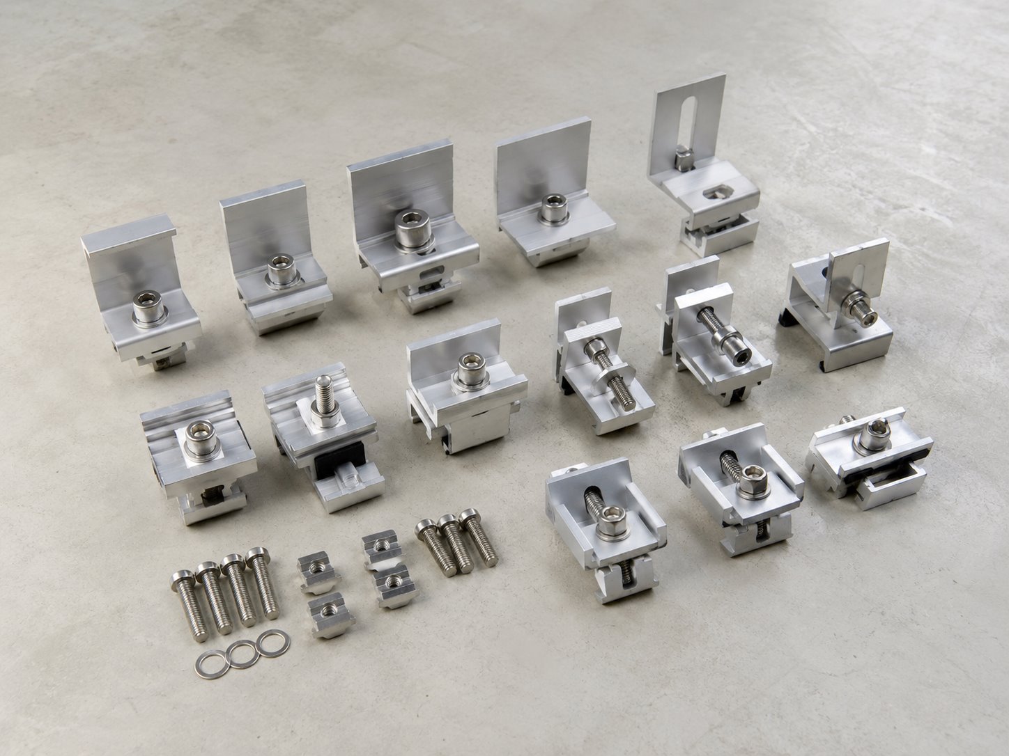 Complete L feet and bracket accessories